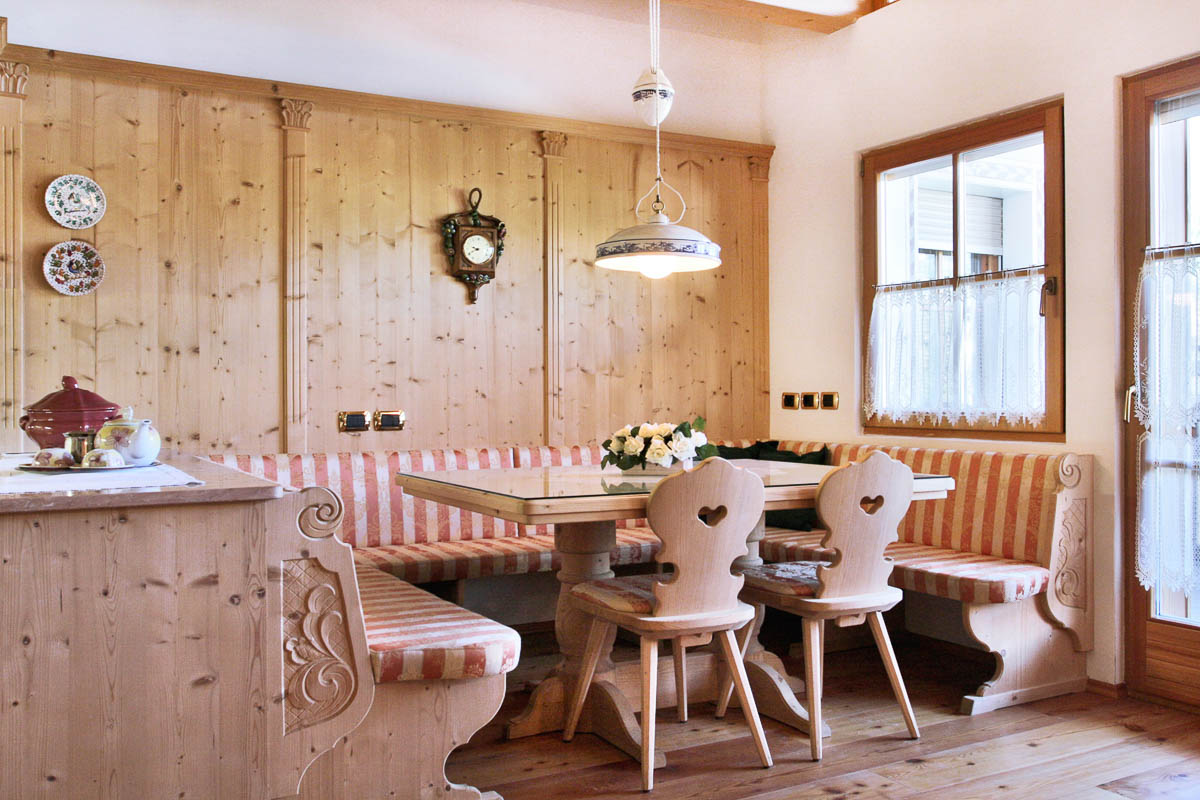 Corvara – Chalet Alt***, Three room apartment