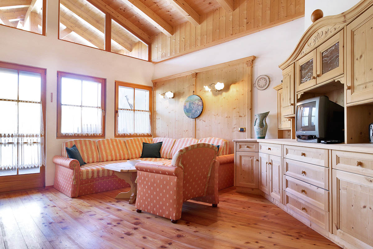 Corvara – Chalet Alt***, Three room apartment