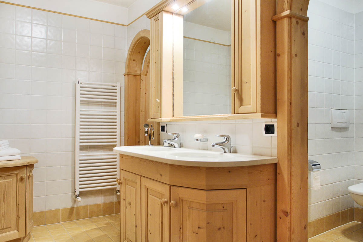 Corvara – Chalet Alt***, Four room apartment